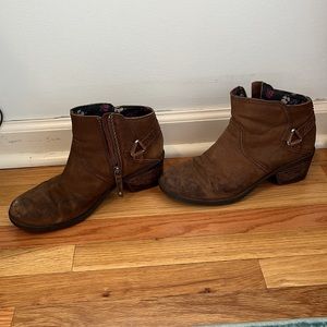 Teva Heeled Booties Faux Leather Brown
